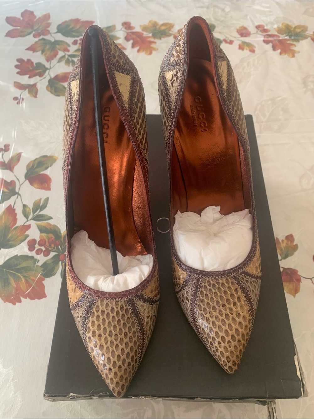 Gucci Multicolor Snakeskin Pointed-Toe Pumps in Brown, Tan & Burgundy 3.5 inch - Picture 2 of 4